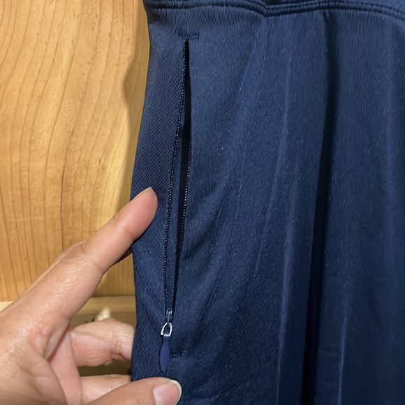 NWT yogipace navy blue size XXL skort UPF 50+ sun protection side & back pockets - Picture 6 of 14